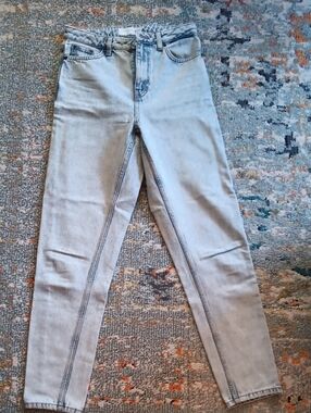 Topshop Light Wash Mom Jeans